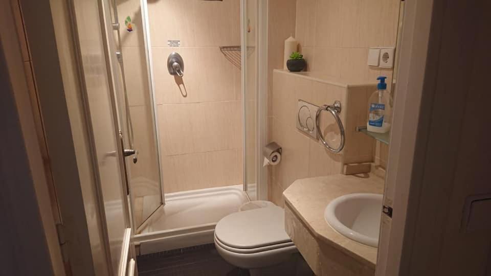 Fully Air Conditioned Riviera Apartment Mijas Costa مالقة المظهر الخارجي الصورة