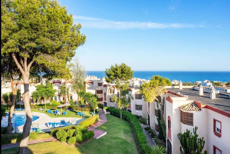 Fully Air Conditioned Riviera Apartment Mijas Costa مالقة المظهر الخارجي الصورة